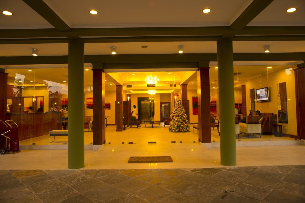 فندق سي سكايب دار السلام المظهر الخارجي الصورة